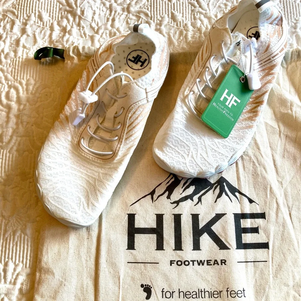 NEW HIKE Women’s Shoes - Picture 11 of 11